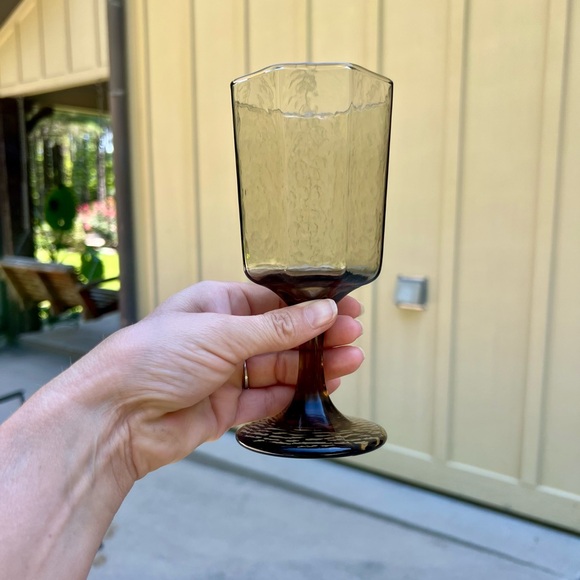 Vintage Libbey MCM Wine Glasses Goblets Tawny Brown Tan Barware set of - Picture 7 of 7